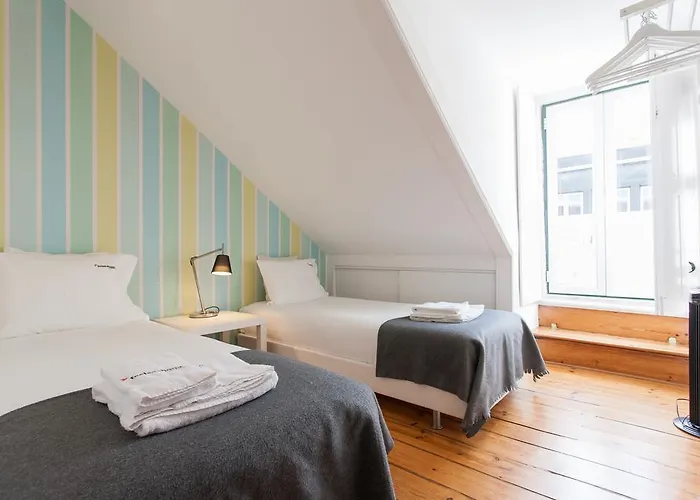 Flh Chiado Terrace Flat Апартаменты Лиссабон