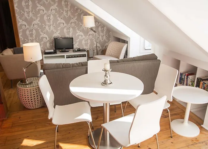 Flh Chiado Terrace Flat * Лиссабон